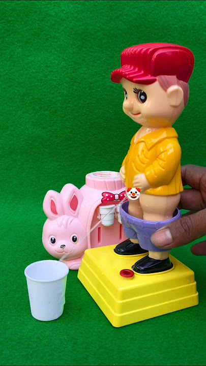 “Truck Drinks the Pee 😂🚜“Silliest Peeing Ever Invented!(mc-561)#shortsfeed #ytshorts #trending