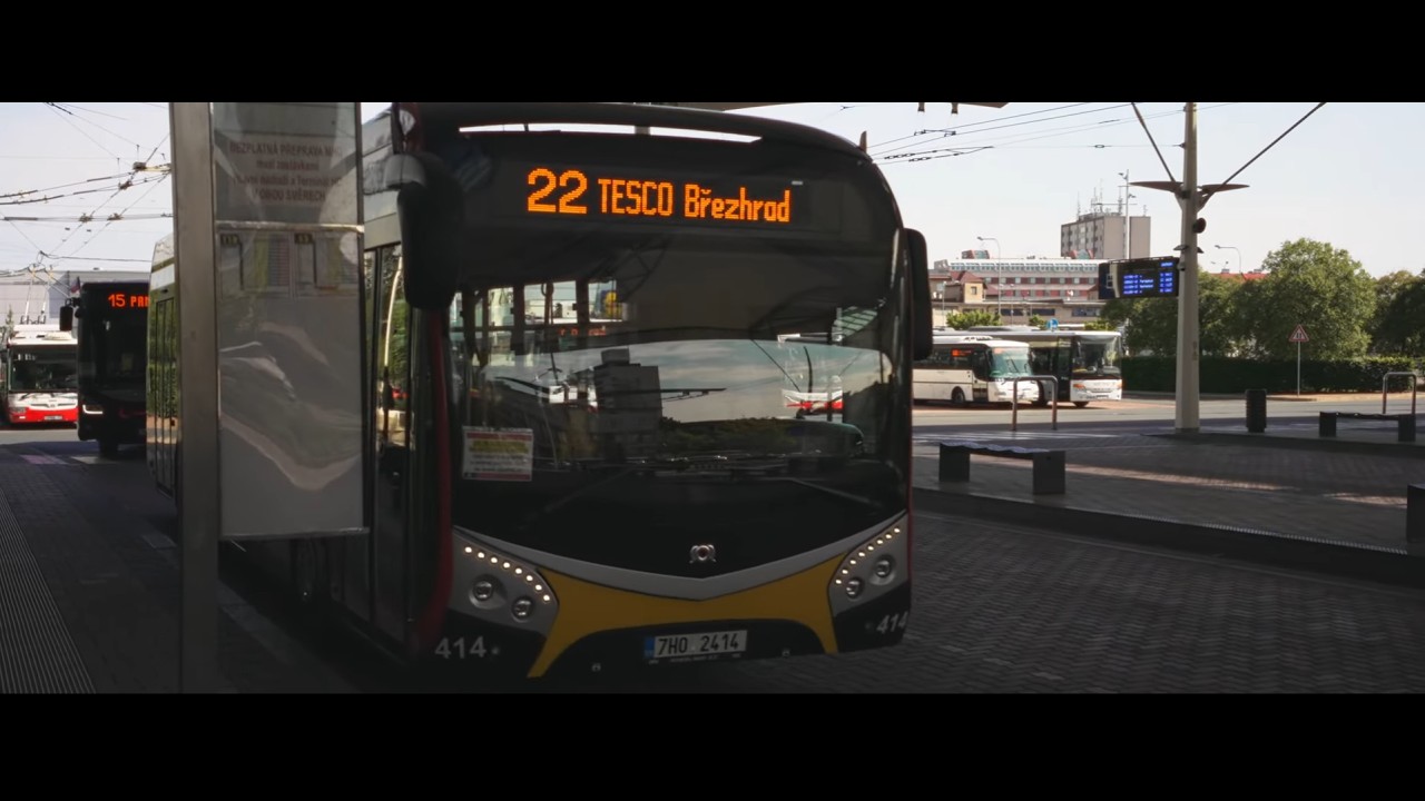 Czech Republic, Hradec Králové, bus 22 ride from Terminál HD to TESCO Březhrad