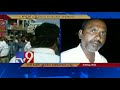Traffic SI Lingamurthy brutally beats Lorry Driver in Rajanna Sircilla District