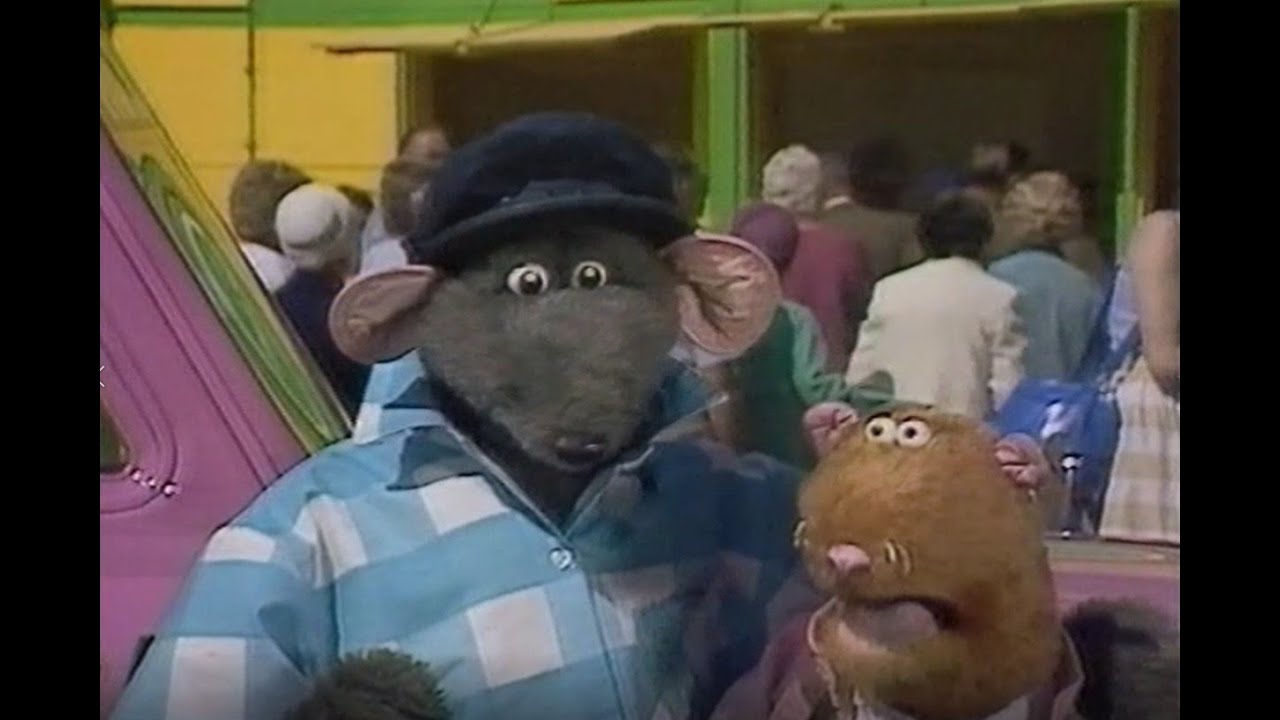 Roland Rat at the Liverpool International Garden Festival 1984 - YouTube