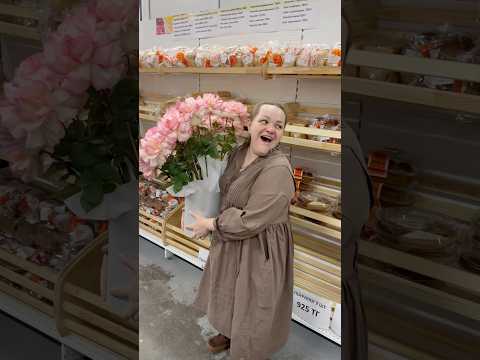 Коллектив магазина 555 поздравил директора с днем рождения 🤩. #shorts