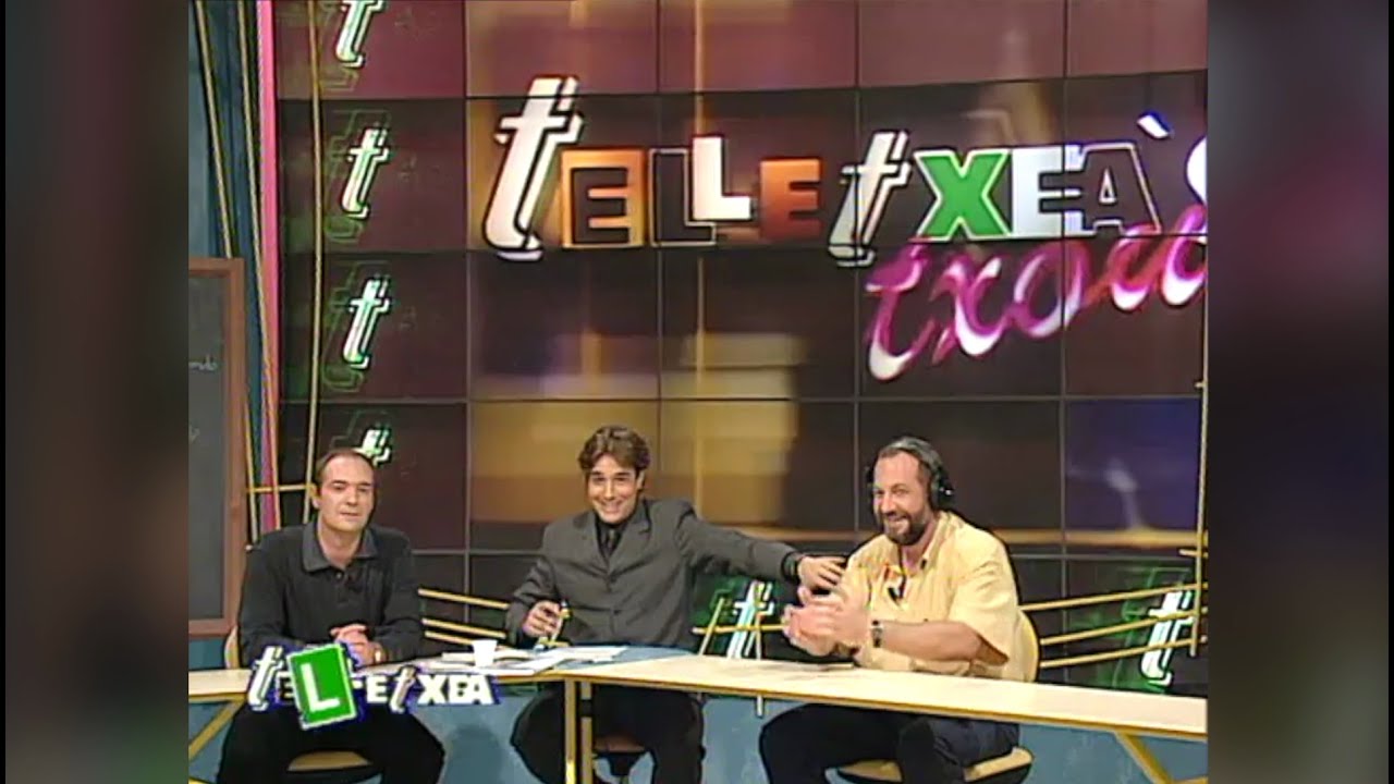 Sebastian Lizaso eta Andoni Egaña elkarren arteko galderak erantzuten (TELLETXEA'S TXOU, 1998)