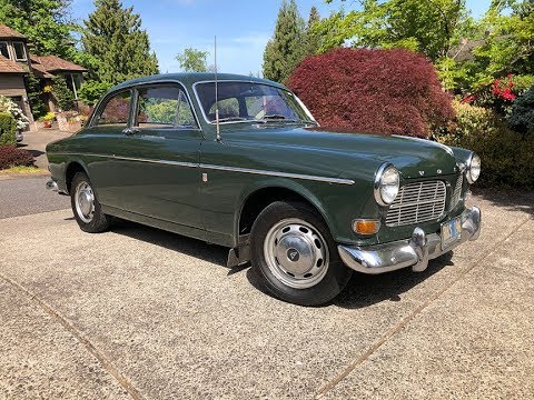 1967-volvo-122s-2-door-sedan.-charvet-classic-cars.