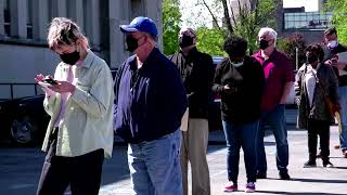 U.S. jobless claims rise to three-month high