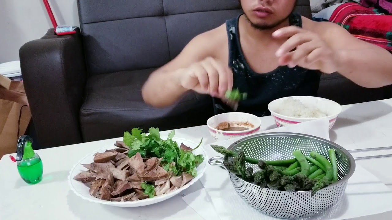 Pork ear bbq ,Pork Uteri and some vegetables 🥬🥬😋😋 YouTube