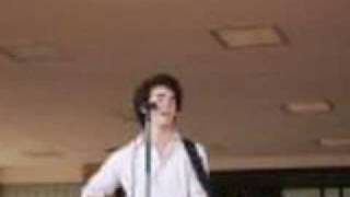 Famous WARNING!! (HOT PICS OF KEVIN JONAS) Wealth