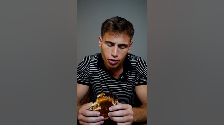 Comparing Gordon Ramsay Burger VS Guy Fierri Burger! ($37 Vs $17)