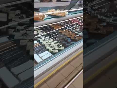 يا سلااااام علي الجاتوة وجماله في هايبر وان