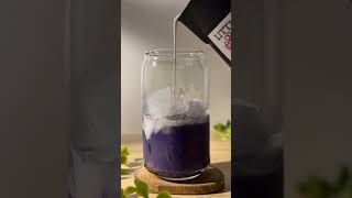 Iced Taro Latte☀️  Look at that PURPLE goodness!! 💁🏻‍♀️ #short