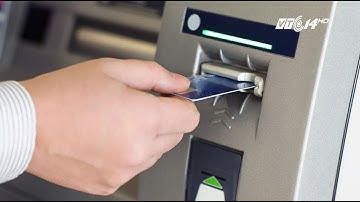 (VTC14)_Vì sao các vụ mất tiền trong thẻ ATM thường xảy ra lúc nửa đêm?