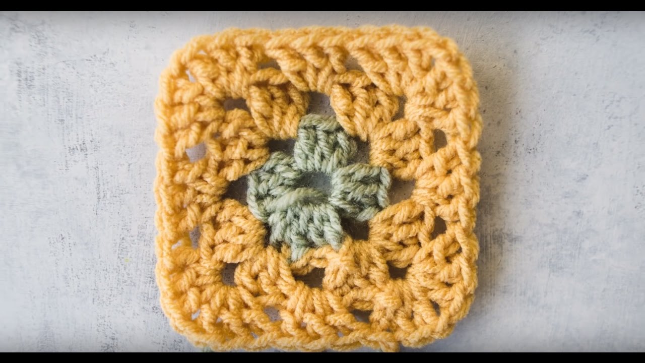 Easy Classic Granny Square Crochet Tutorial