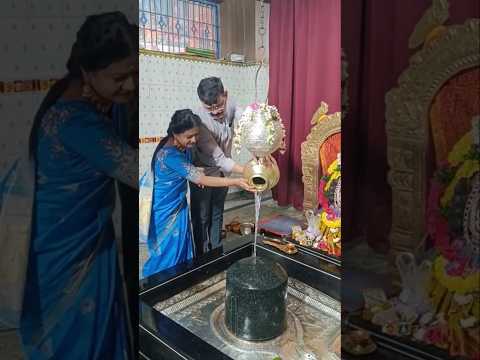 అరుదైన బ్రహ్మసూత్ర మరకత శివలింగానికి జలాభిషేకం #swaroopapotlapalli #Marakayhashivalingam #chindippa