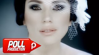 Gülşen - Su Gibi Geçerdi Zaman Official Video