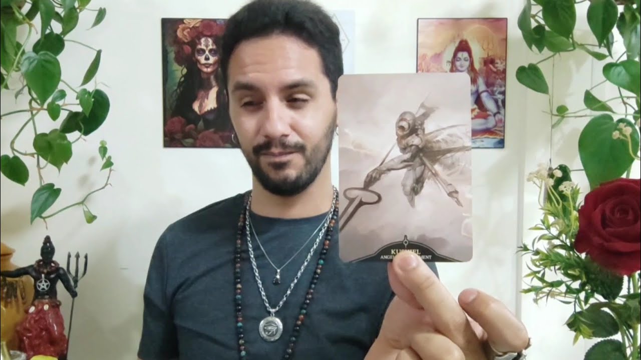 TOURO ♉  Manipulação por desejos, vampirismo emocional e uma mãe tóxica e invejosa