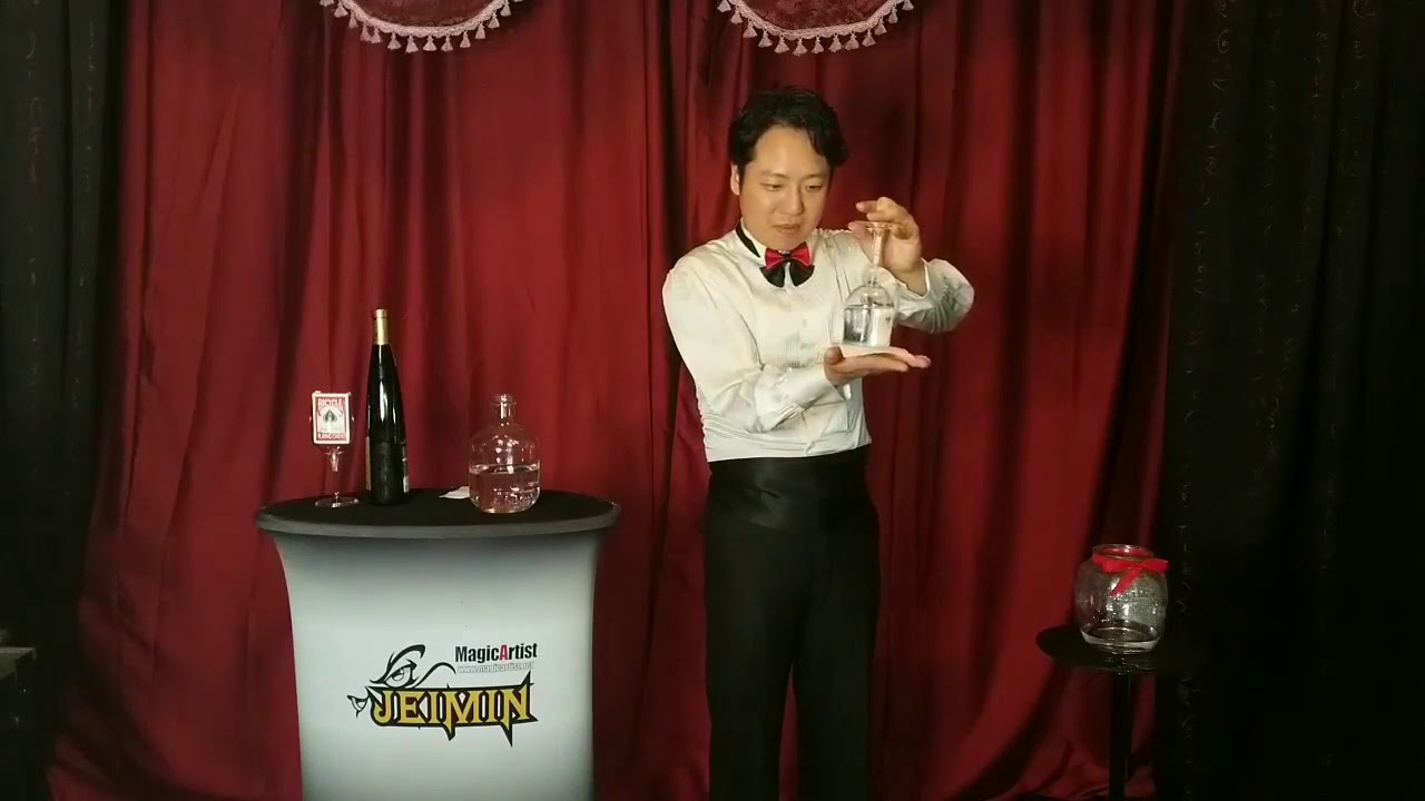 Hydrostatic Wine Glass by Jeimin