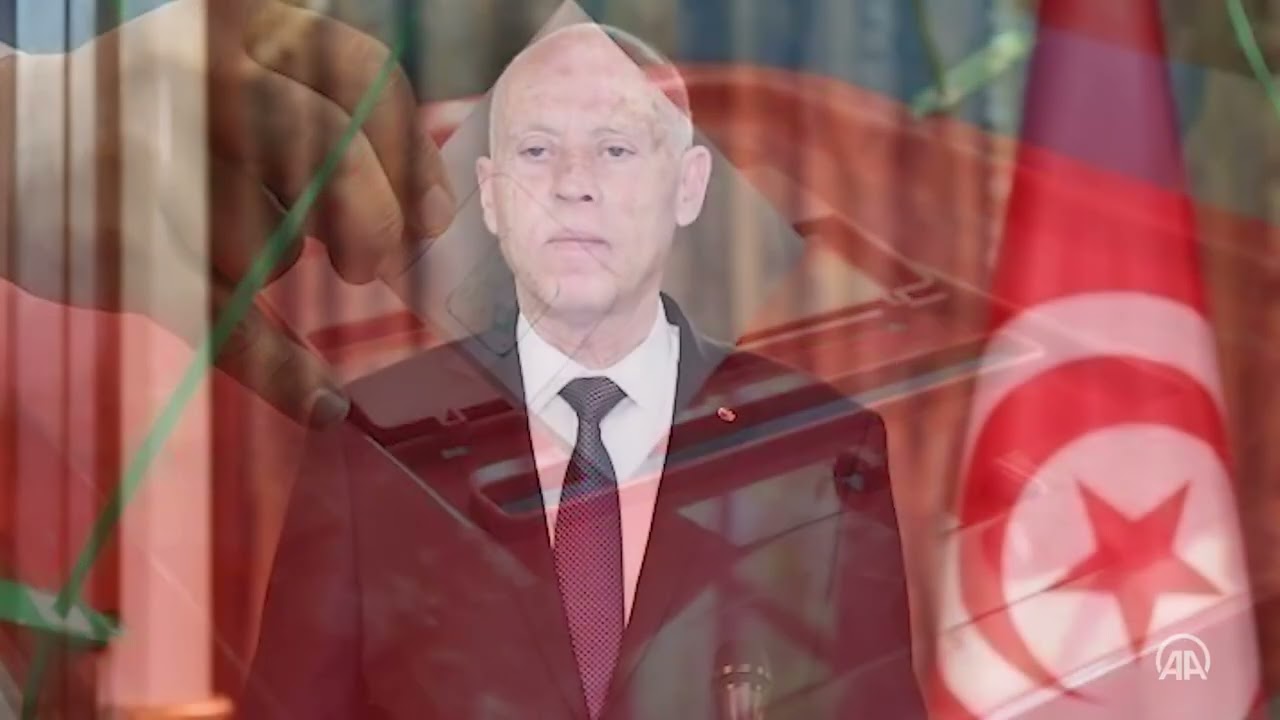 La scéne politique tunisienne est scindée entre deux camps, à cinq jours du vote référendaire.
