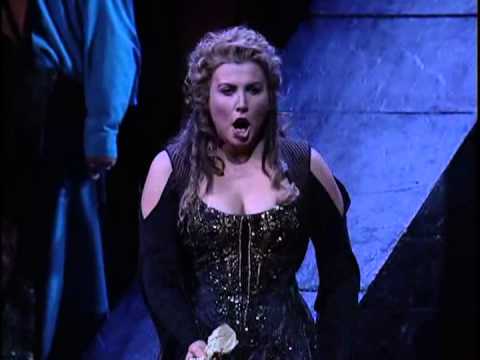 Maria Guleghina - Nabucco - Chi s'avanza?... Salgo già del trono aurato