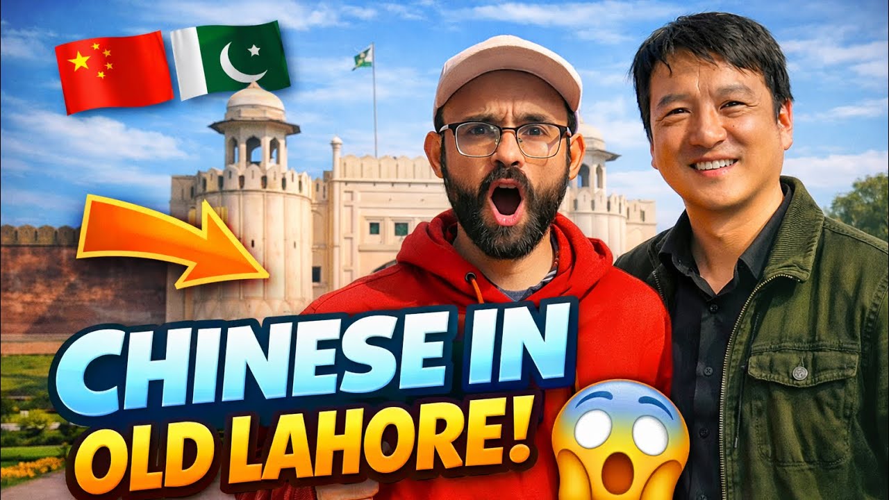 Chinese Friend Visits Badshahi Mosque – Didn’t Expect This 