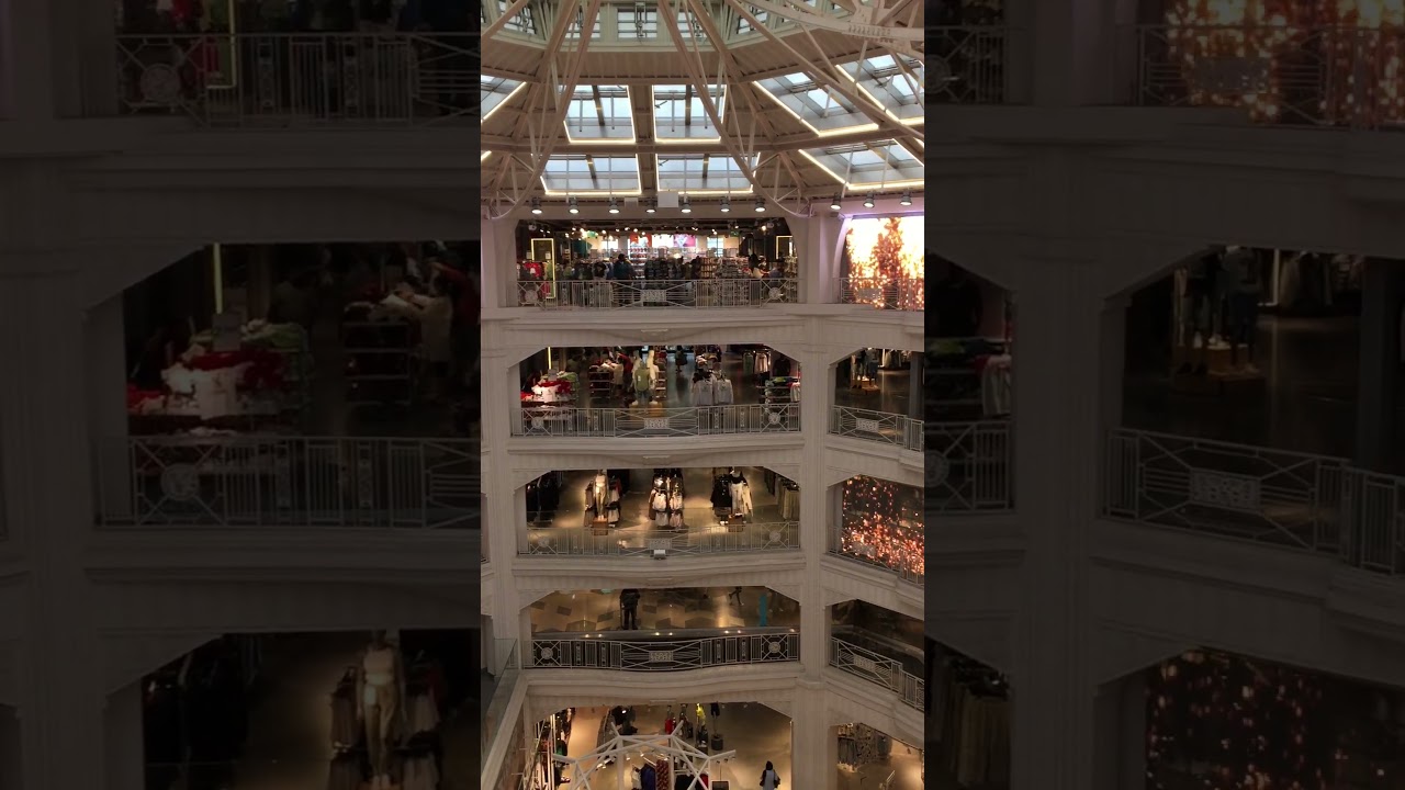 Madrids Primark Flagship Store MEGA BIG 