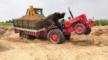 Mahindra 575 DI tractor trolley full of mud stuck and JCB pushed out Tractor #RajukiMasti #Tractor