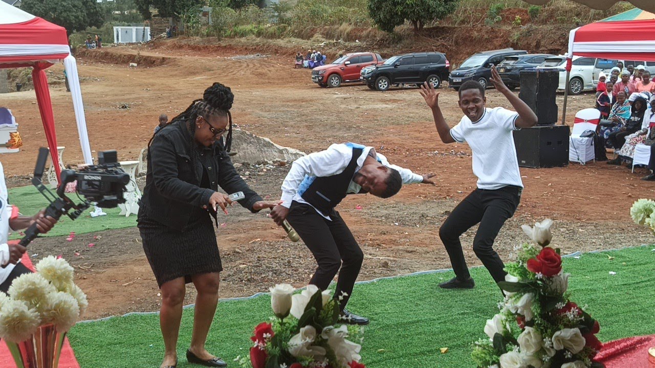 NDEKE YA MUTHANGA PERFORMING RUNDA UKAMBANI KWA MAZISHI YA PREZZO