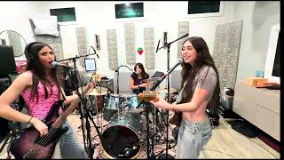 Hello Sister — Primadonna (Studio Performance)