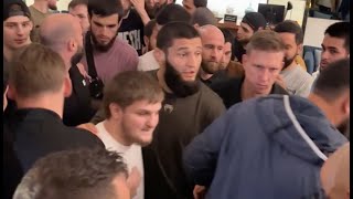 Чимаеву понадобилась охрана! Толпа преследует Хамзата перед UFC 294