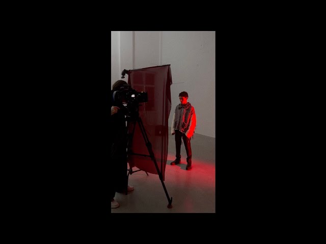 Omar Rudberg - Red Light (BTS) class=