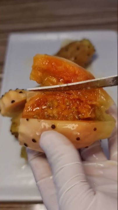 Daha önce denediniz mi?? 😋😋😋😋 Kaktüs meyvesi #shorts #keşfet #kaktüsmeyvesi