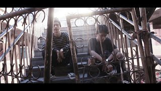 Download Lagu Ido x Odly - Kritik Rittik (MV) MP3 Download Lagu Ido x Odly - Kritik Rittik (MV) MP3
