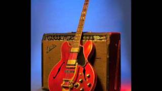 Video voorbeeld van "Chuck Berry - Chuck's beat"