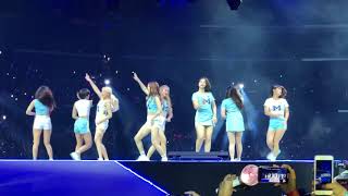 KCON LA 2018 | Momoland - Bboom Bboom