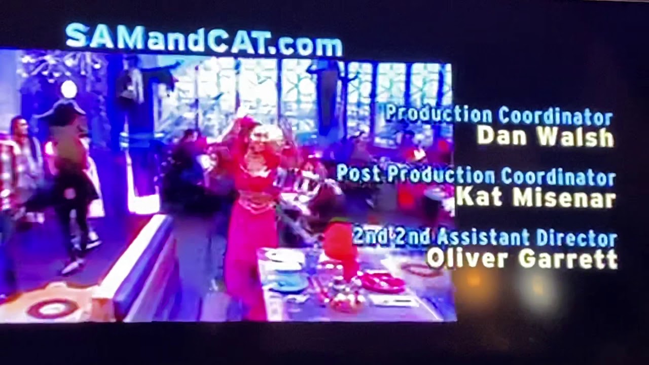 Sam and cat sing the theme song in the ending YouTube