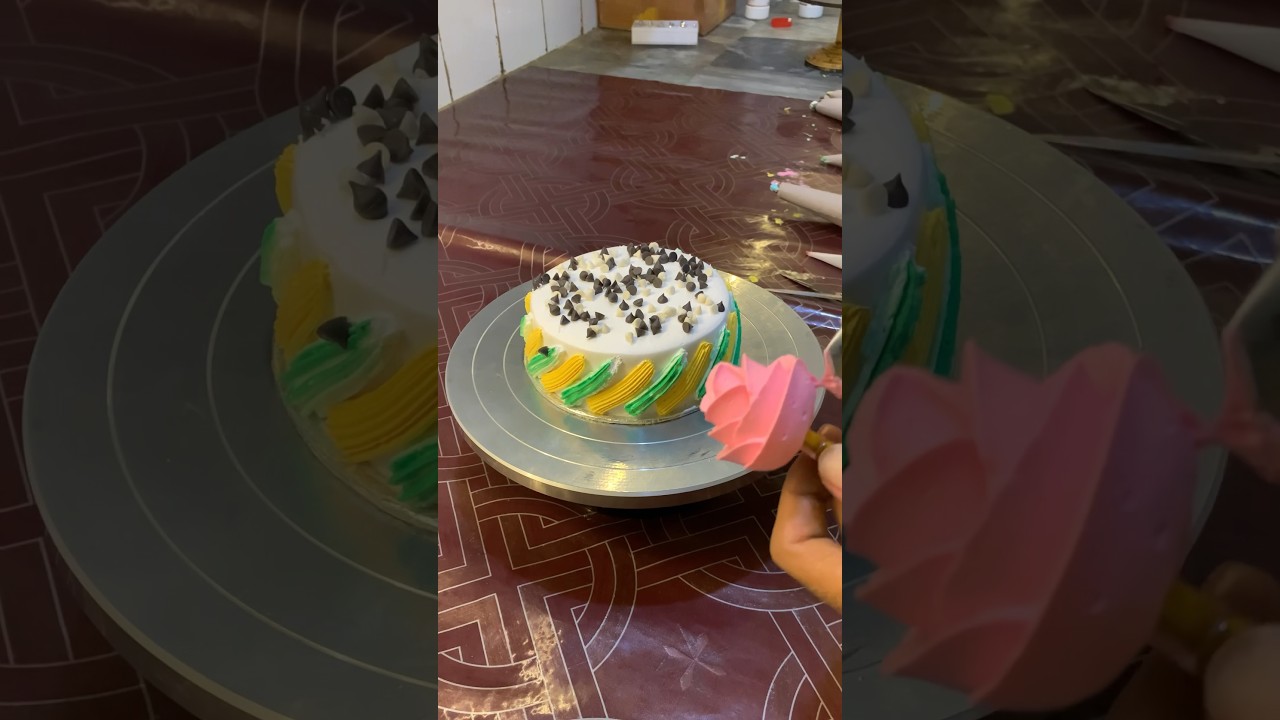 New urgent cake decoration 🎂