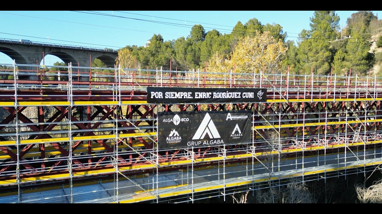 RIERA DE MARGANELL- MONTAJE DE ANDAMIO SUSPENDIDO