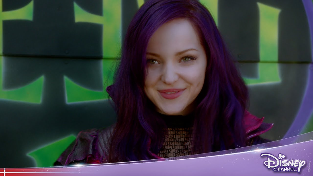 Descendants smugkig! - Disney Channel Danmark