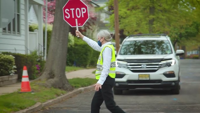 3 Things Crossing Guards Want You and Your Kids To Know - Safe Routes Utah