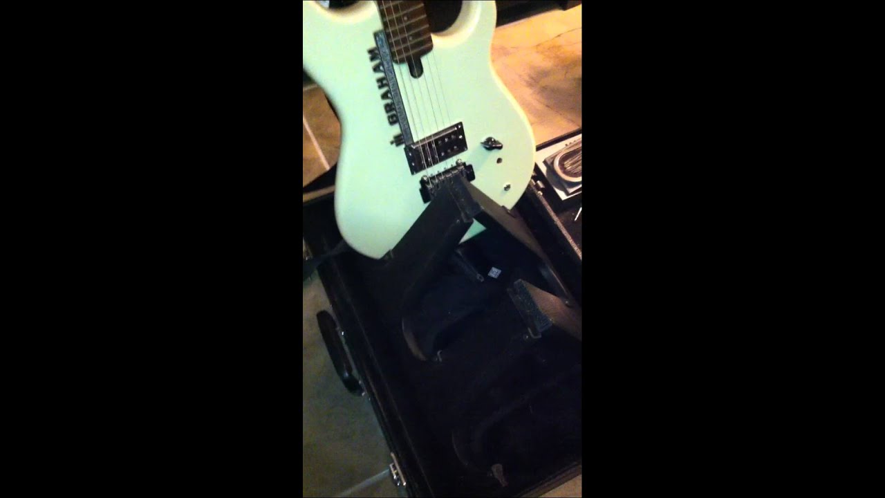 Gator GW-GIG BOX JR PWR Pedal Board Case - Includes 1 G-BUS-8 power supply