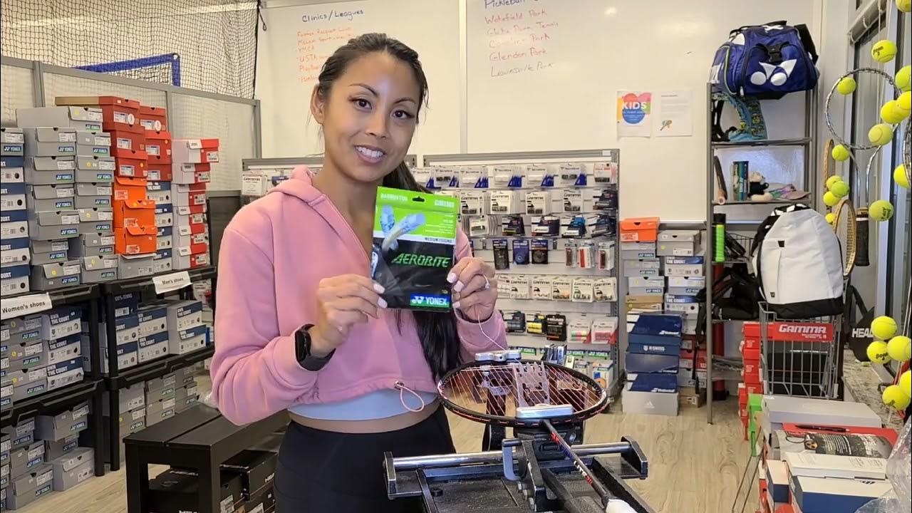 How Stringing Bae strings a badminton racquet with hybrid strings YouTube