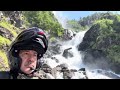 Noruega, sus túneles y cascadas.