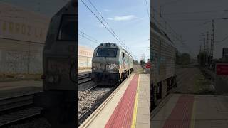 Serie 333 rosco aislada por Catarroja. #trainspotting #renfe #serie333 #rosco #valencia #railways