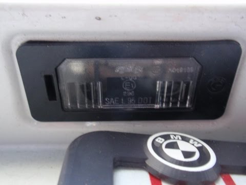 How to BMW license plate light EASY removal M5 M3 e39 e60 e61 e90 e92 e70 e71