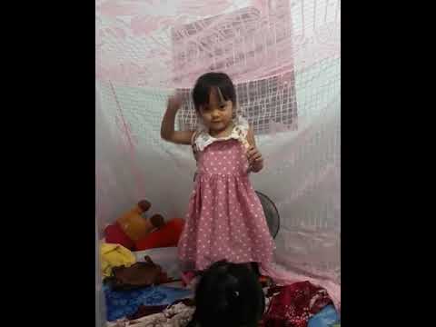 Video Bài thơ khi em đi học - YouTube