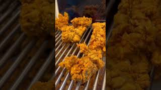 Ayam KFC KW seenak itu😭‼️ #kuliner #kulinersolo #jajansolo #friedchicken #food #oblong #jajanan