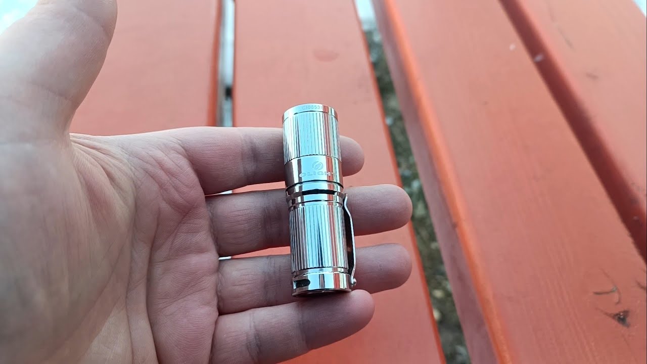 Солнце на ладони. Фары в кармане. Фонарь Olight i1 EOS SS