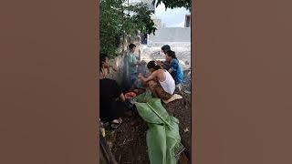 Video lucu 'bakar sate'kambing muda