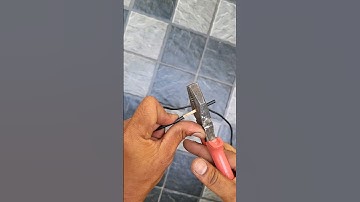 Electrician tips: how to remove insulation from wire⚡👷 #electrician #removeinsulation #shorts