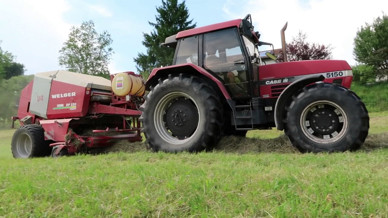 Heu pressen mit Case IH Maxxum 5150 & Welger RP 220 Profi