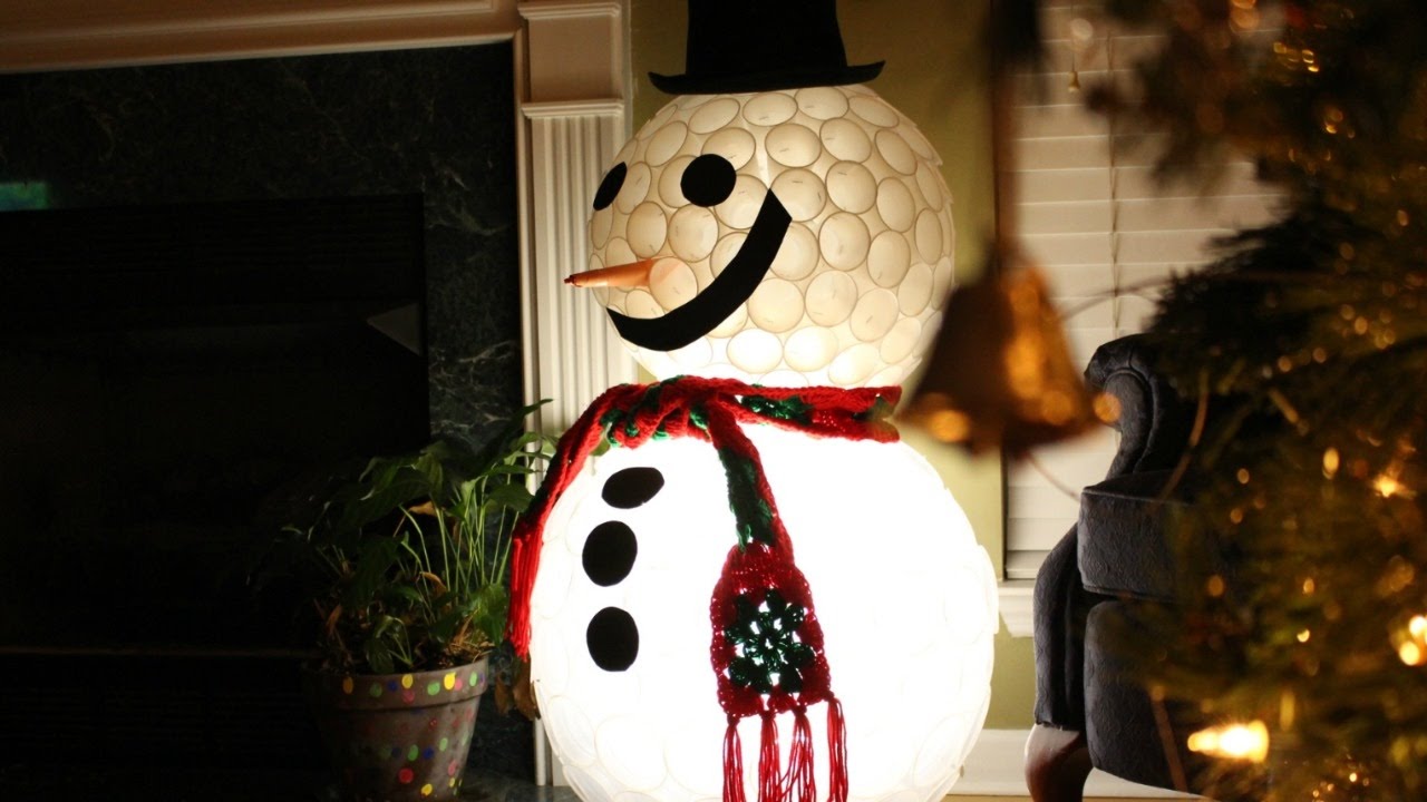 Giant DIY Snowman for Christmas Decor