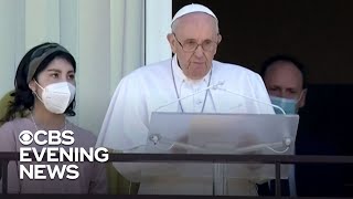 Pope Francis leads Sunday prayer from hospital balcony a week after intestinal surgery